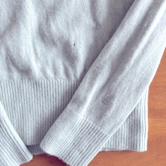 Everlane Cashmere Sweater - Picture 3 of 5